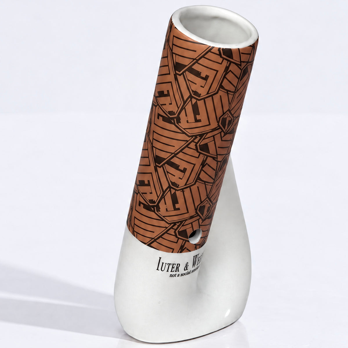 PRETTYDOPE X WEED’D X IUTER CERAMIC BONG