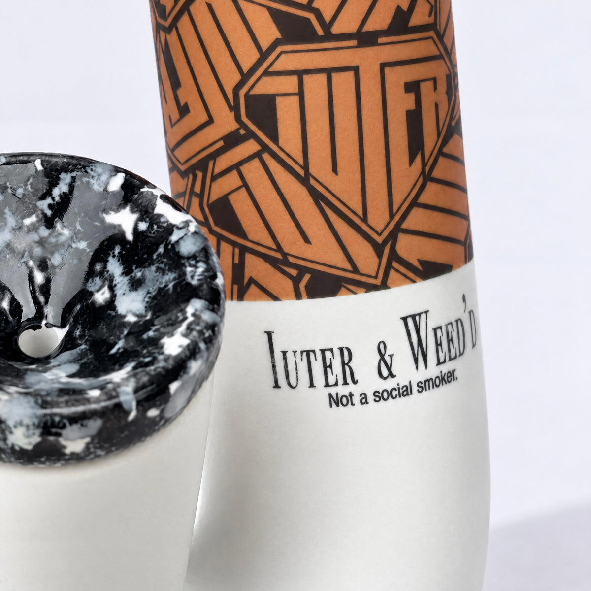 PRETTYDOPE X WEED’D X IUTER CERAMIC BONG